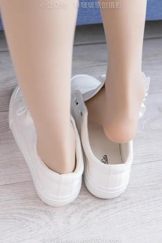 [BoBoSocks袜啵啵] NO.435 稚予-板鞋、运动鞋、白丝、肉丝（脚尖加固款）（花絮版） - BoBoSocks袜啵啵